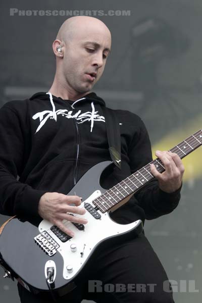SIMPLE PLAN - 2011-08-28 - SAINT CLOUD - Domaine National - Grande Scene - 